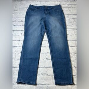 D. Jeans Classic Blue Denim Jeans. Straight Leg. Size 14. #Jeanswithstretch